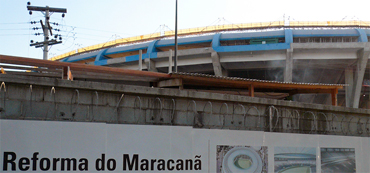 Frank Sinatra, the pope and I - Rio de Janeiro's Maracanã stadium (WT)